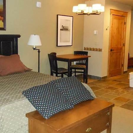 Morning Eagle 210 Hotel Room Whitefish Extérieur photo